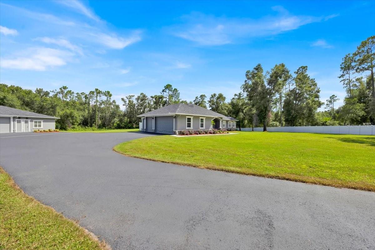 Image 14 of 65 For 6817 Peyton Drive
