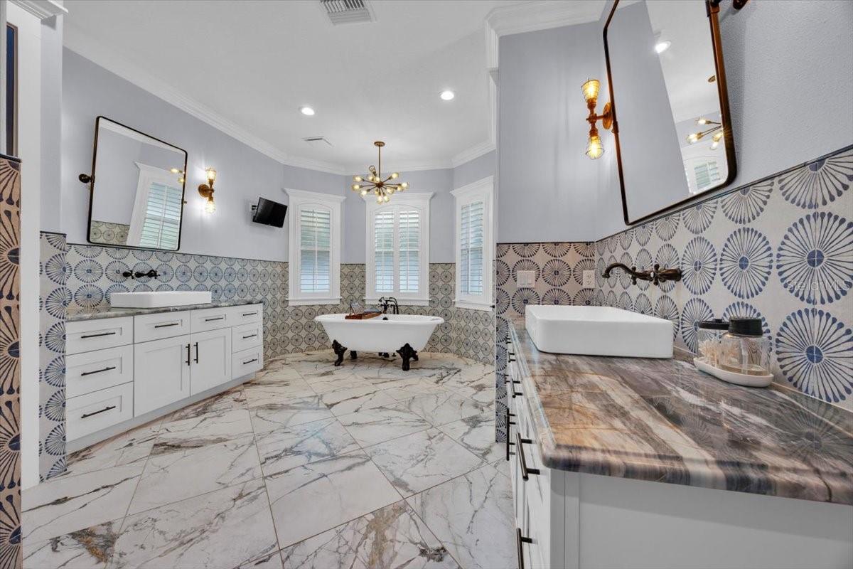 Image 3 of 65 For 6817 Peyton Drive