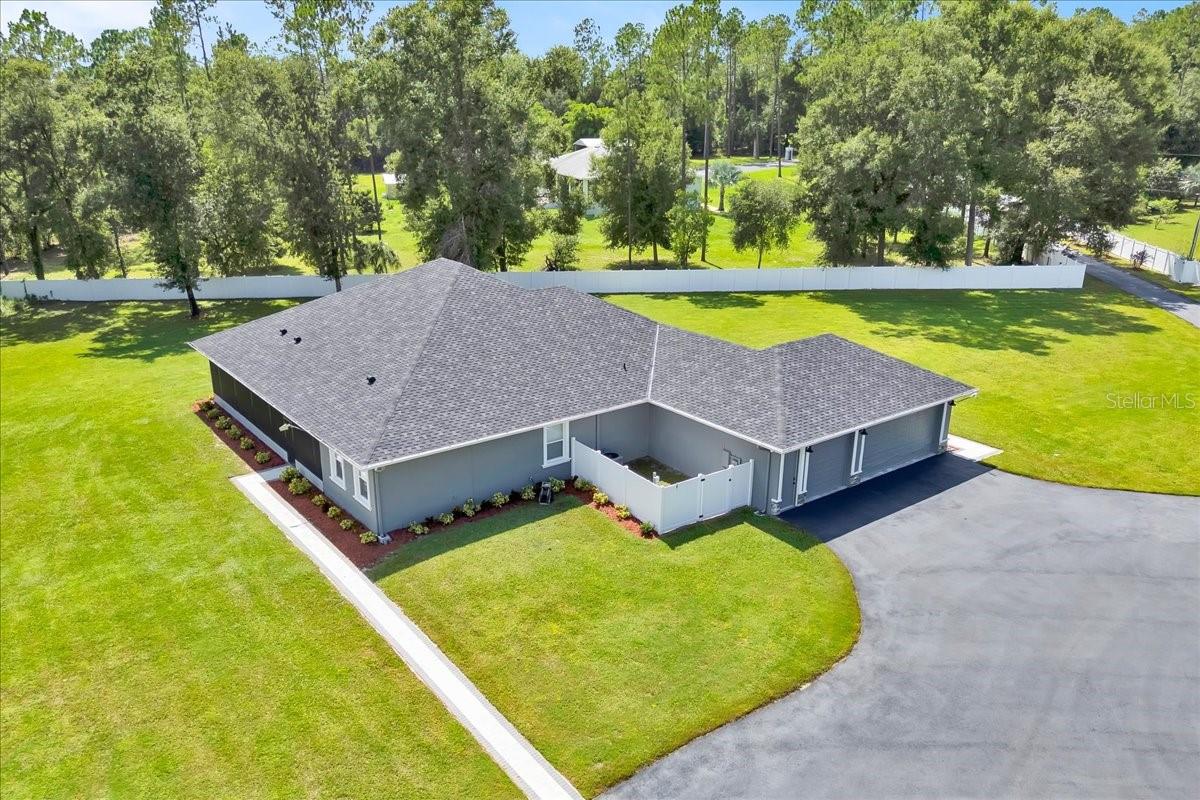 Image 5 of 65 For 6817 Peyton Drive