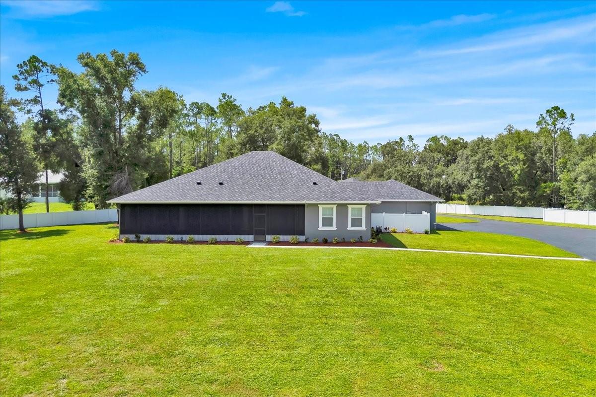 Image 8 of 65 For 6817 Peyton Drive