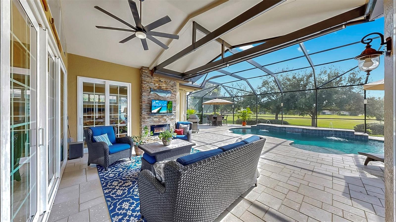 Listing photo id 12 for 13342 Trailing Moss Drive