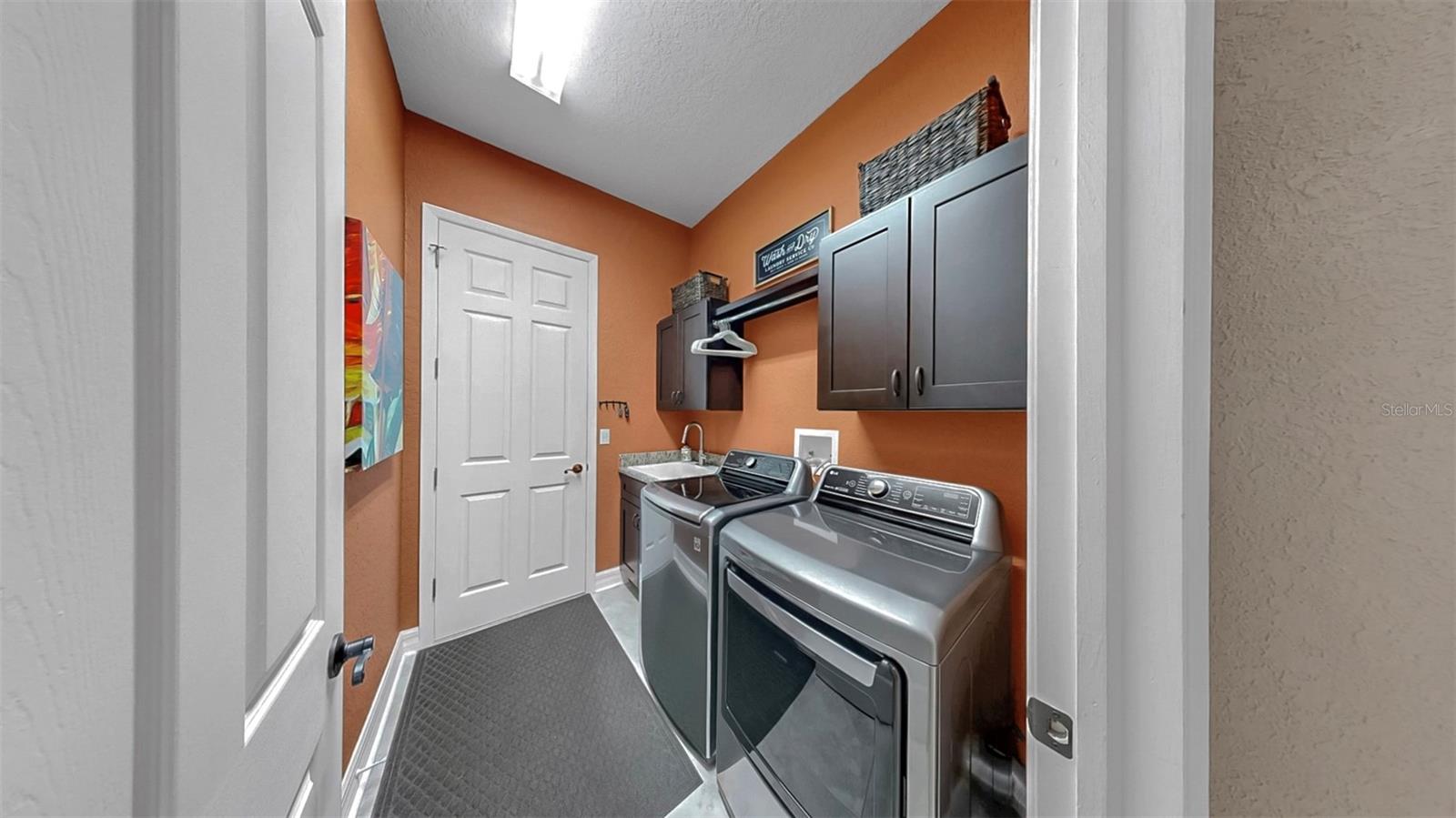 Listing photo id 23 for 13342 Trailing Moss Drive
