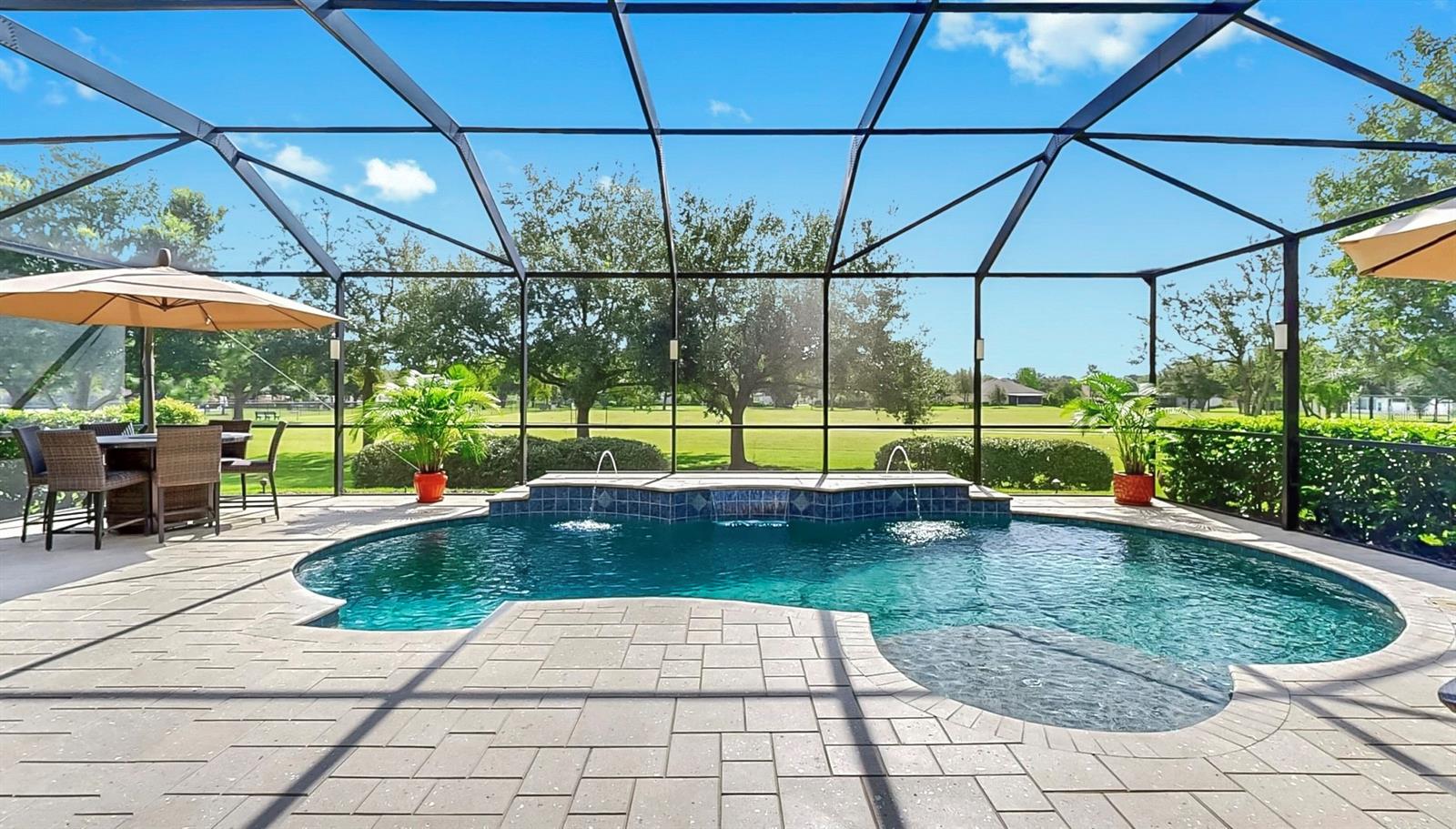 Listing photo id 30 for 13342 Trailing Moss Drive