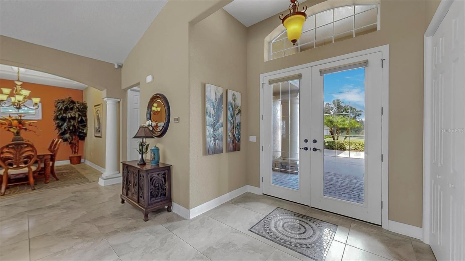 Listing photo id 3 for 13342 Trailing Moss Drive