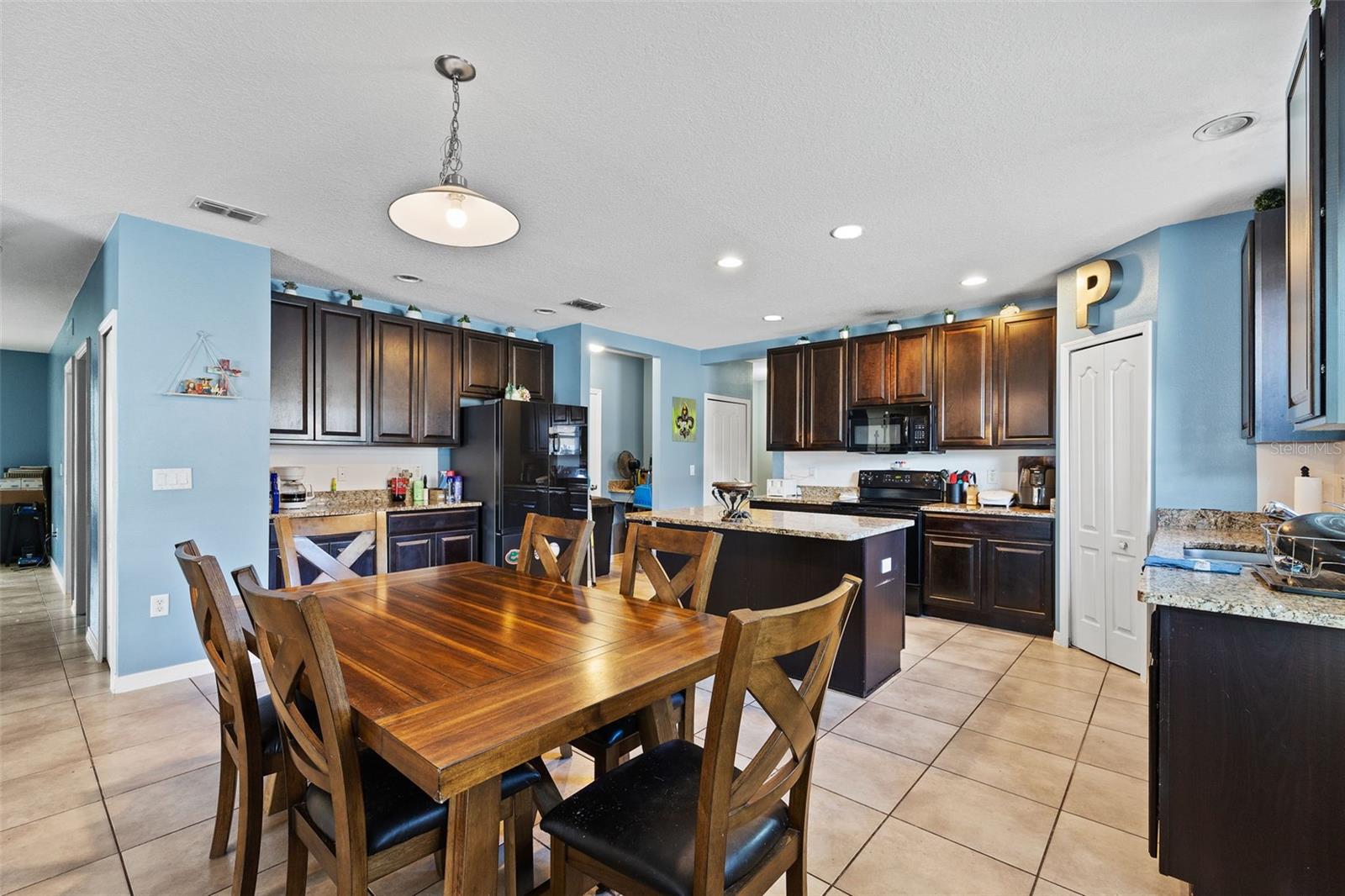 Image 11 of 33 For 3312 Lynrock Avenue
