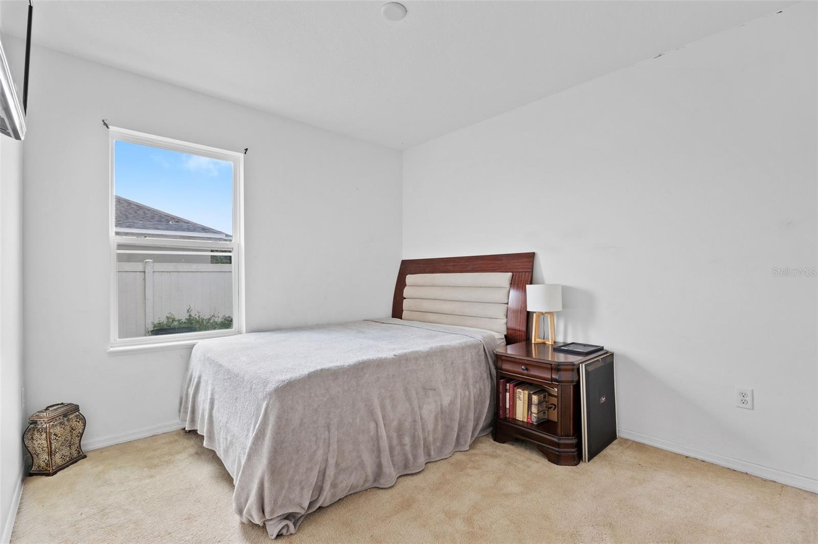 Image 14 of 33 For 3312 Lynrock Avenue