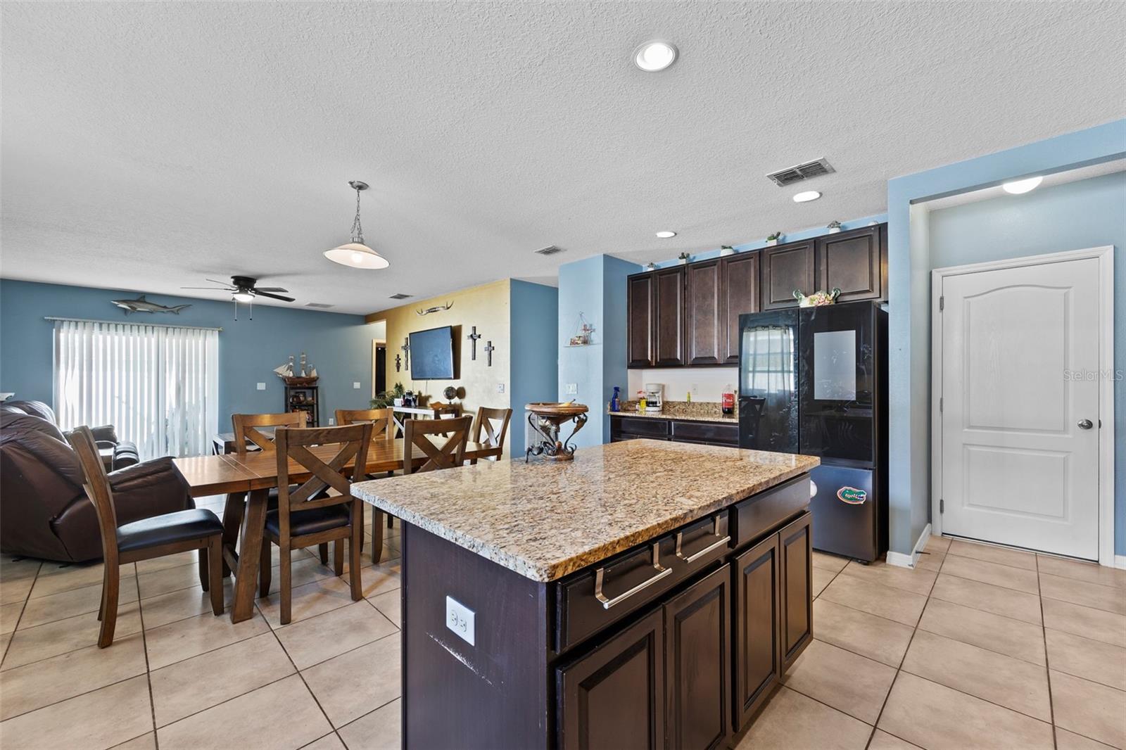 Image 9 of 33 For 3312 Lynrock Avenue