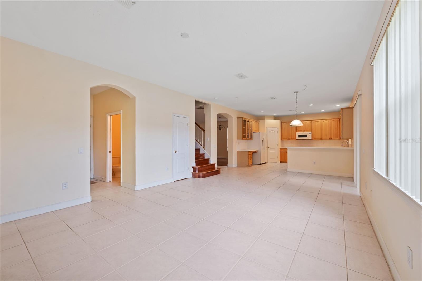 Listing photo id 8 for 5202 Abbey Park Avenue