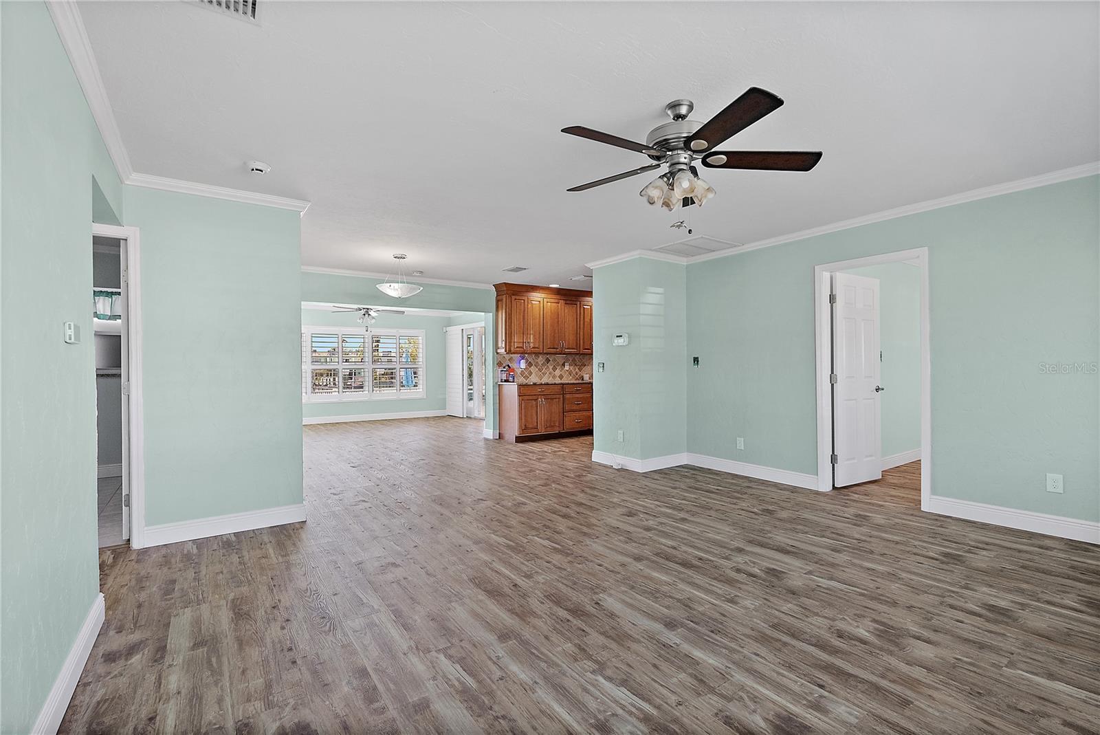 Image 10 of 33 For 12170 4th Street E