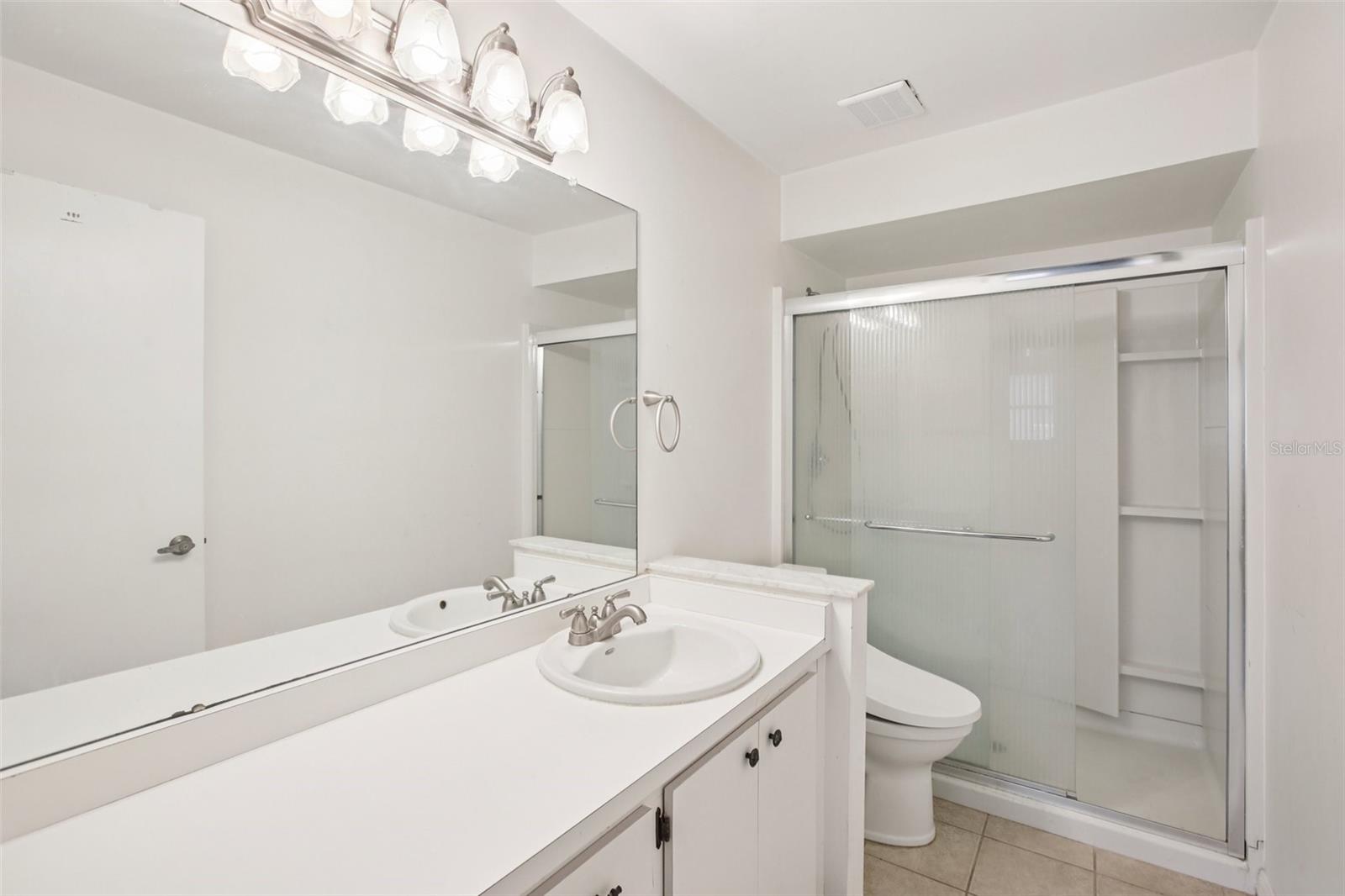 Image 13 of 26 For 601 Hercules Avenue 1602