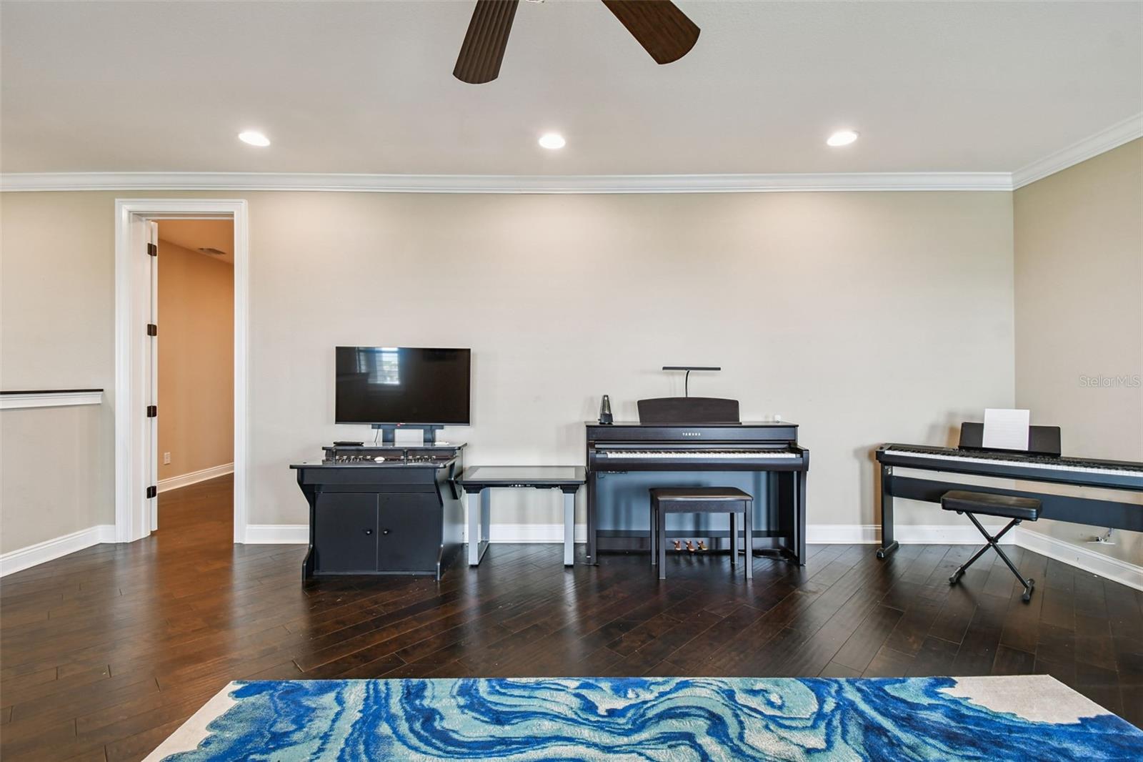 Image 38 of 100 For 5405 Leilani Drive