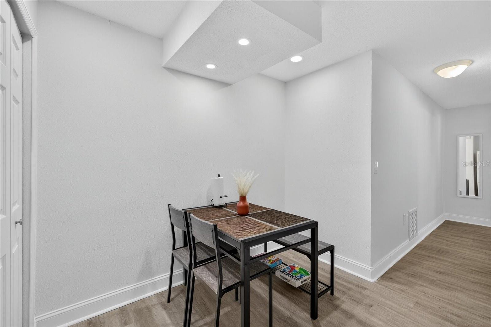 Image 43 of 58 For 432 Tryon Circle