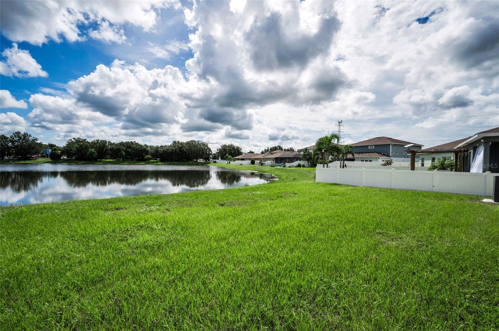 Image 26 of 32 For 8755 Prairie Creek Drive