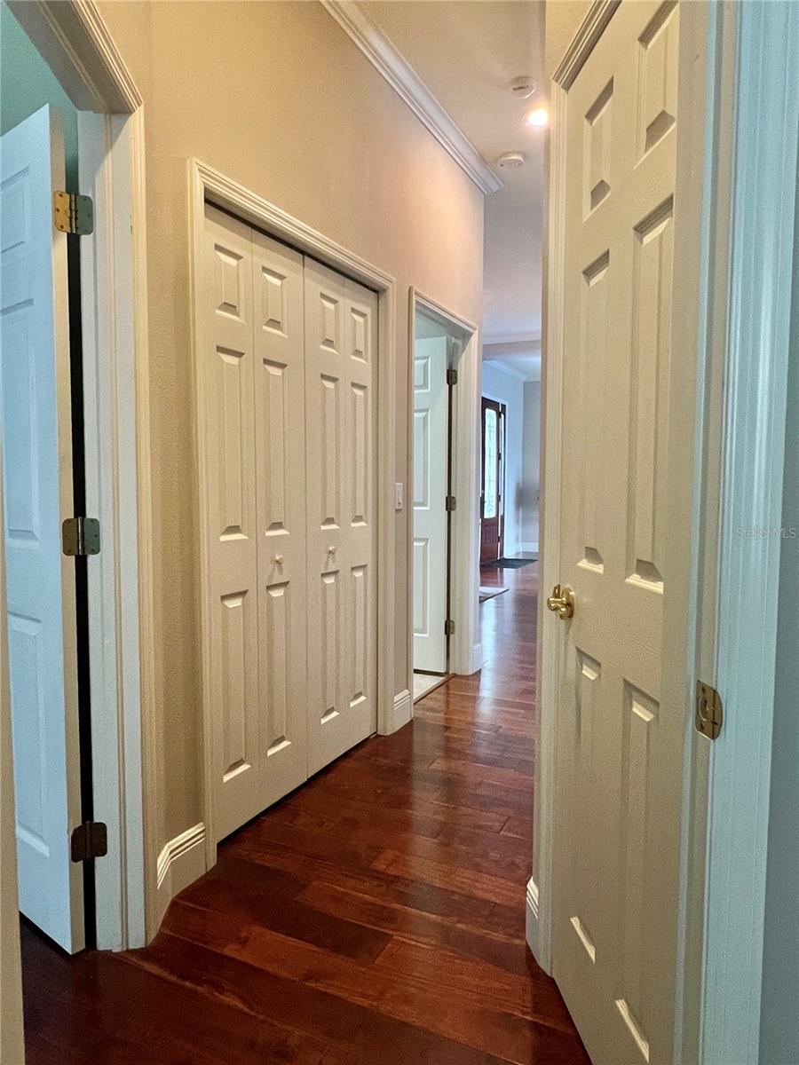 Image 34 of 51 For 3807 Diamante Court
