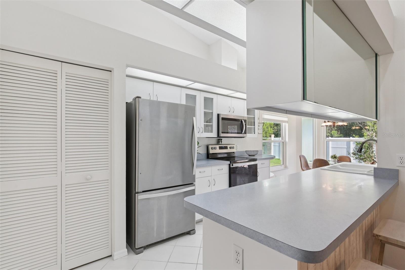 Image 11 of 36 For 9041 Harrow Place 82