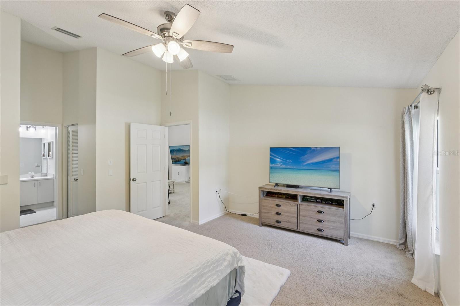 Image 16 of 36 For 9041 Harrow Place 82