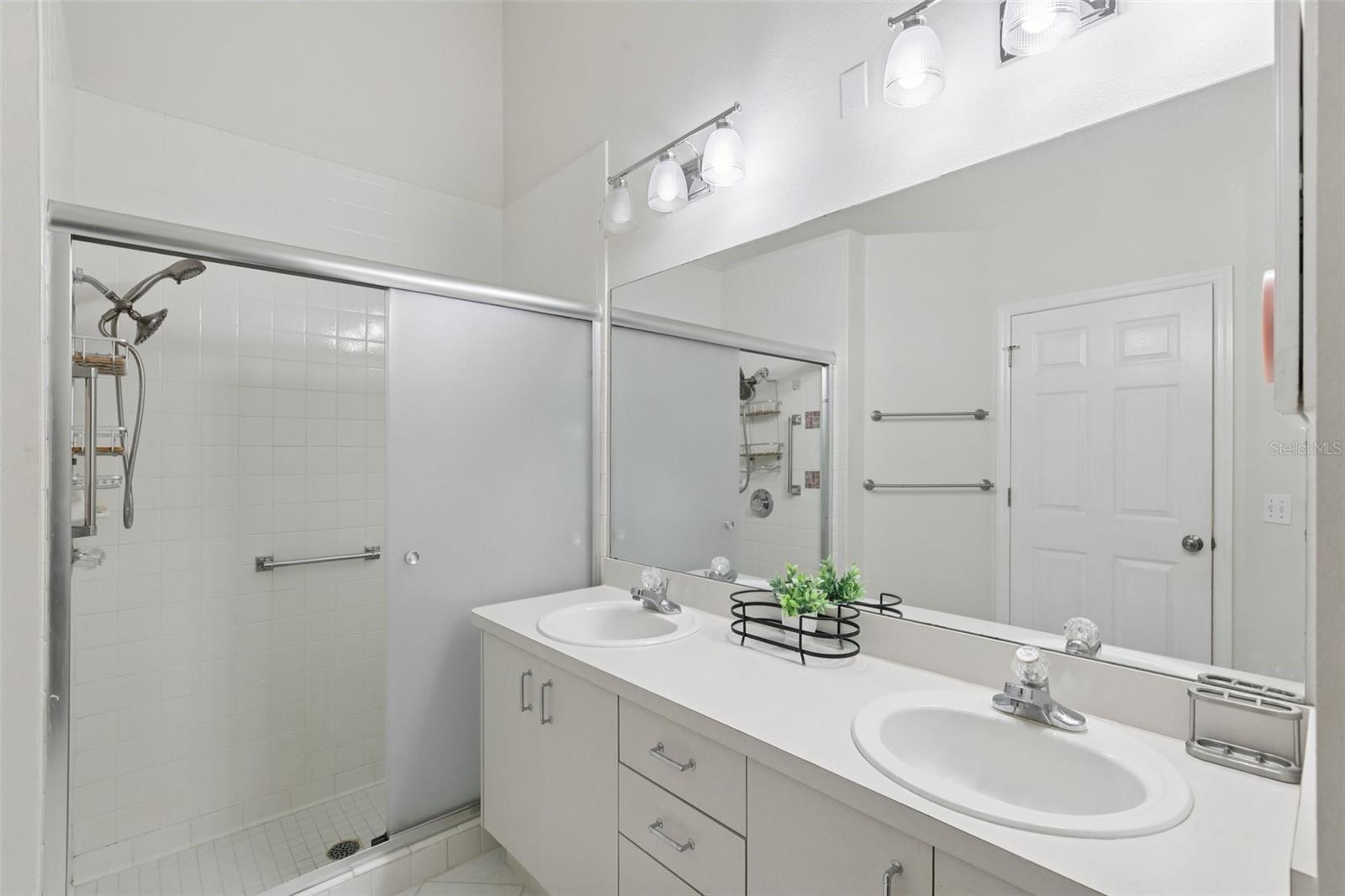 Image 17 of 36 For 9041 Harrow Place 82