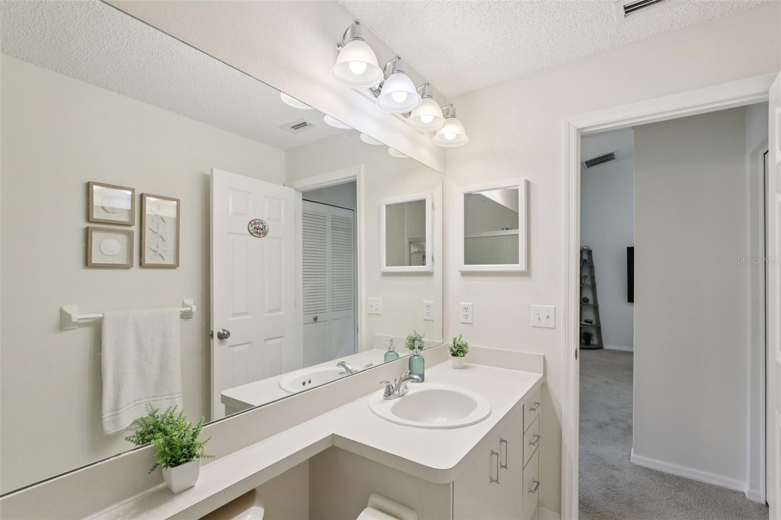 Image 22 of 36 For 9041 Harrow Place 82