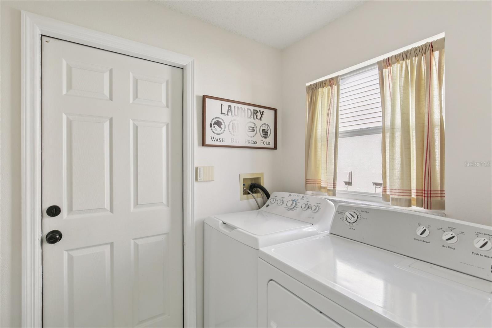Image 23 of 36 For 9041 Harrow Place 82
