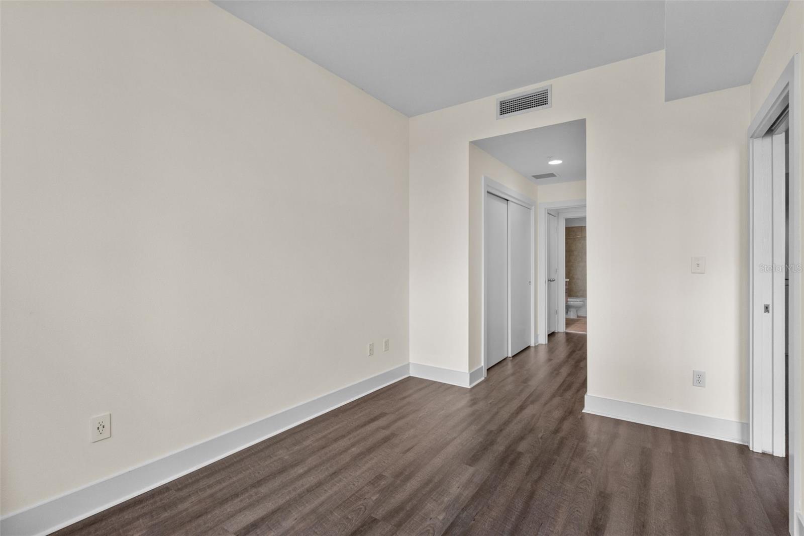 Image 14 of 30 For 1208 Kennedy Boulevard 1022