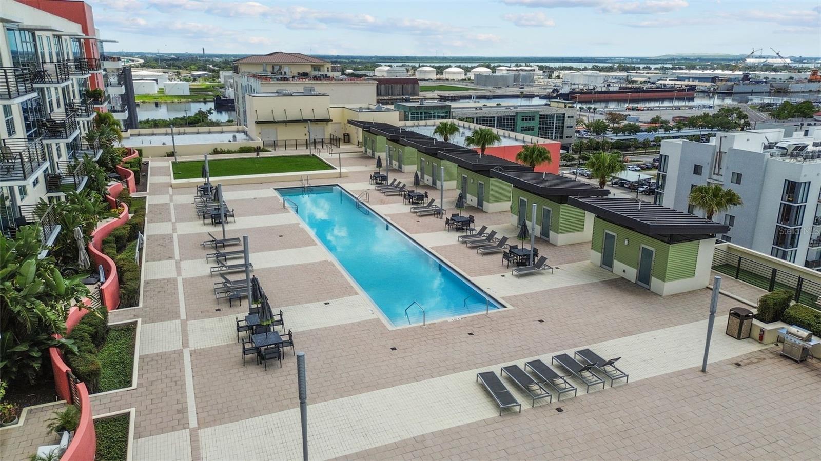 Image 22 of 30 For 1208 Kennedy Boulevard 1022