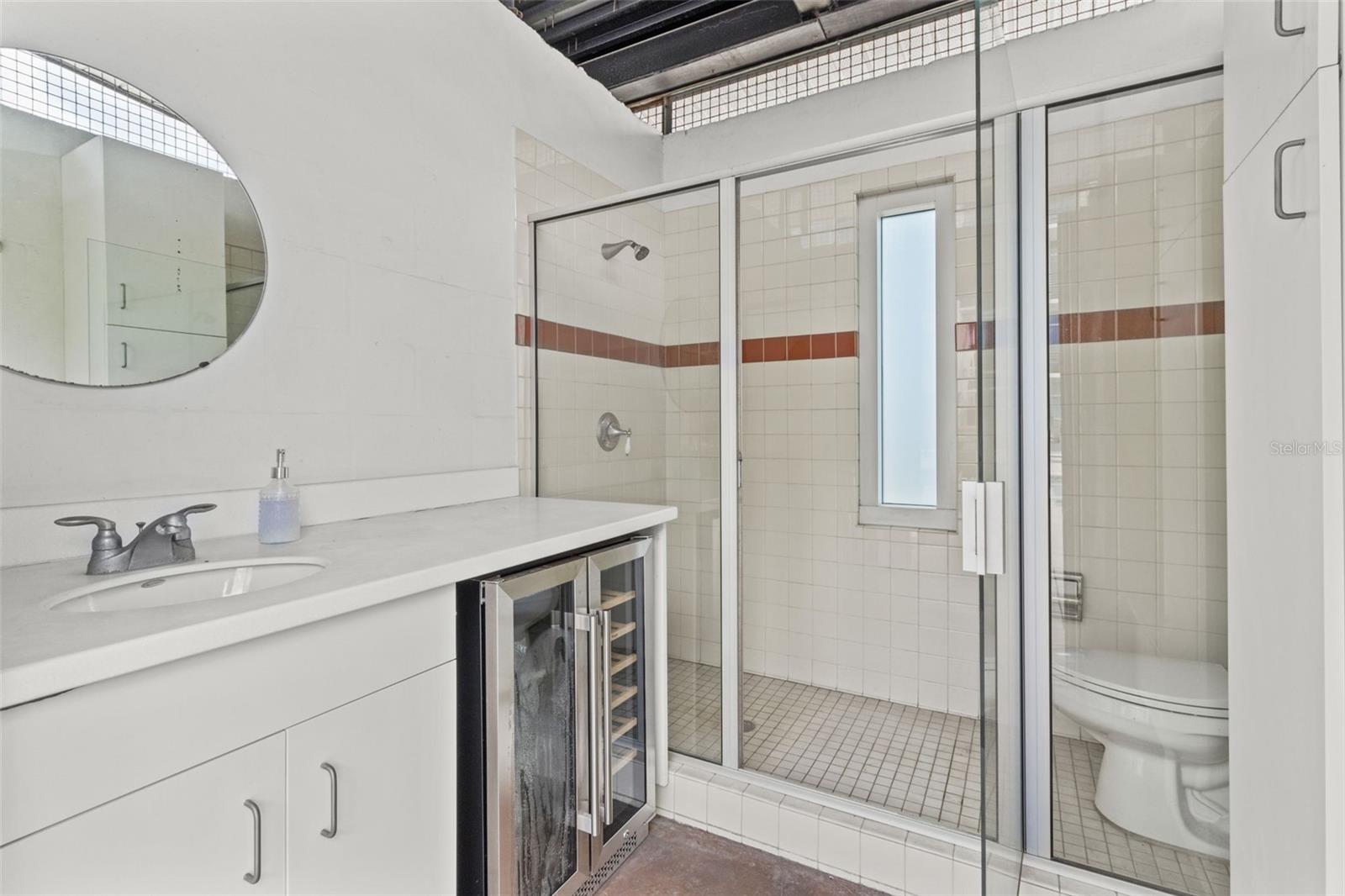 Image 25 of 30 For 1208 Kennedy Boulevard 1022
