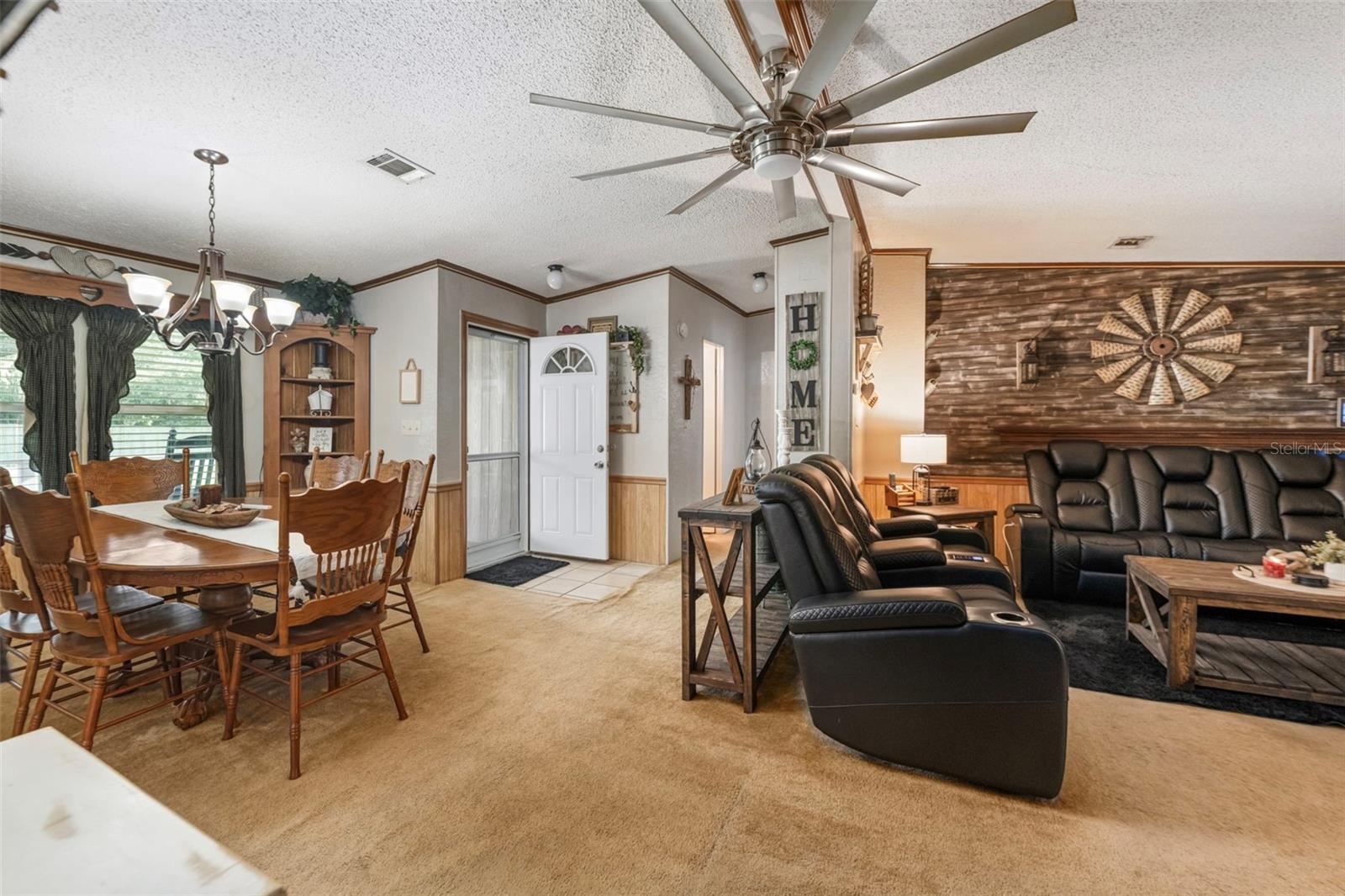 Image 19 of 41 For 4019 Timberwood Drive