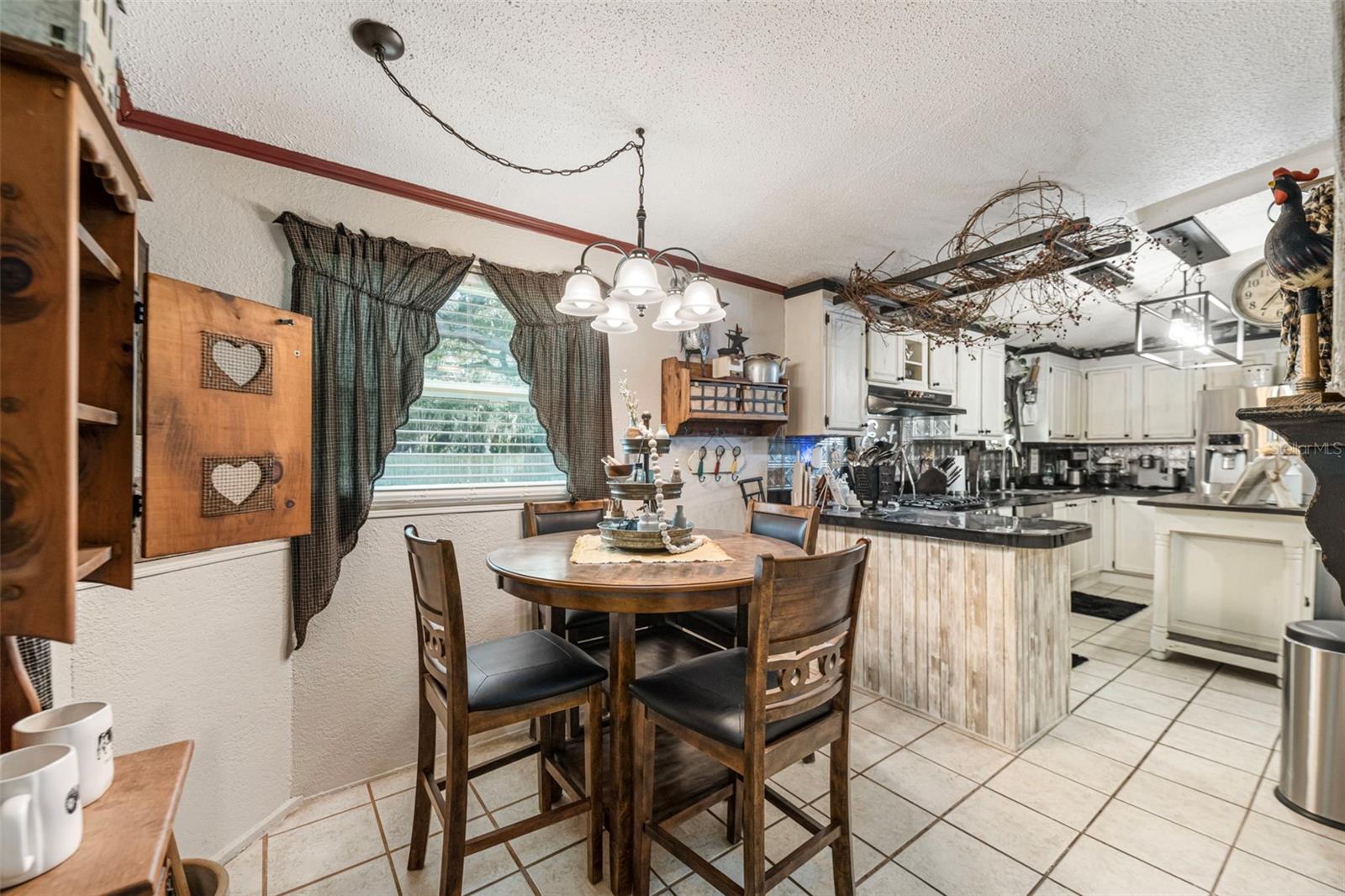 Image 4 of 41 For 4019 Timberwood Drive