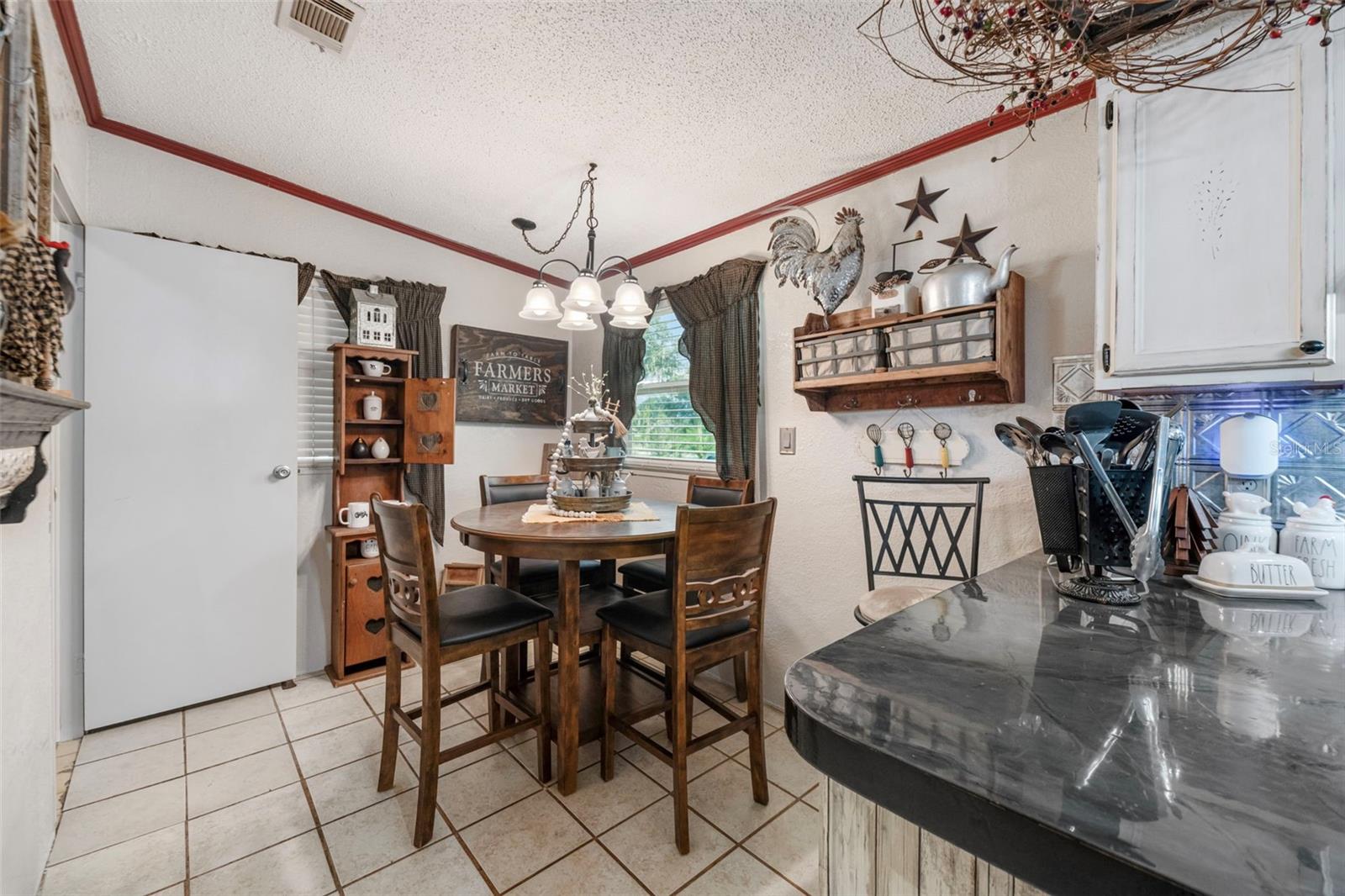 Image 5 of 41 For 4019 Timberwood Drive