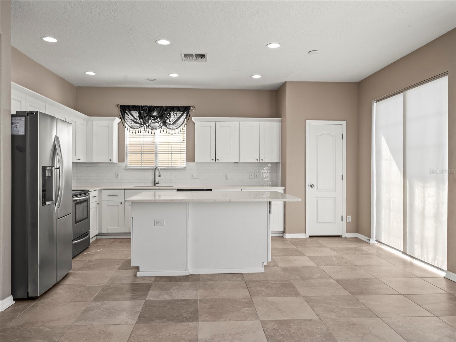 Image 19 of 41 For 17522 Balmaha Drive