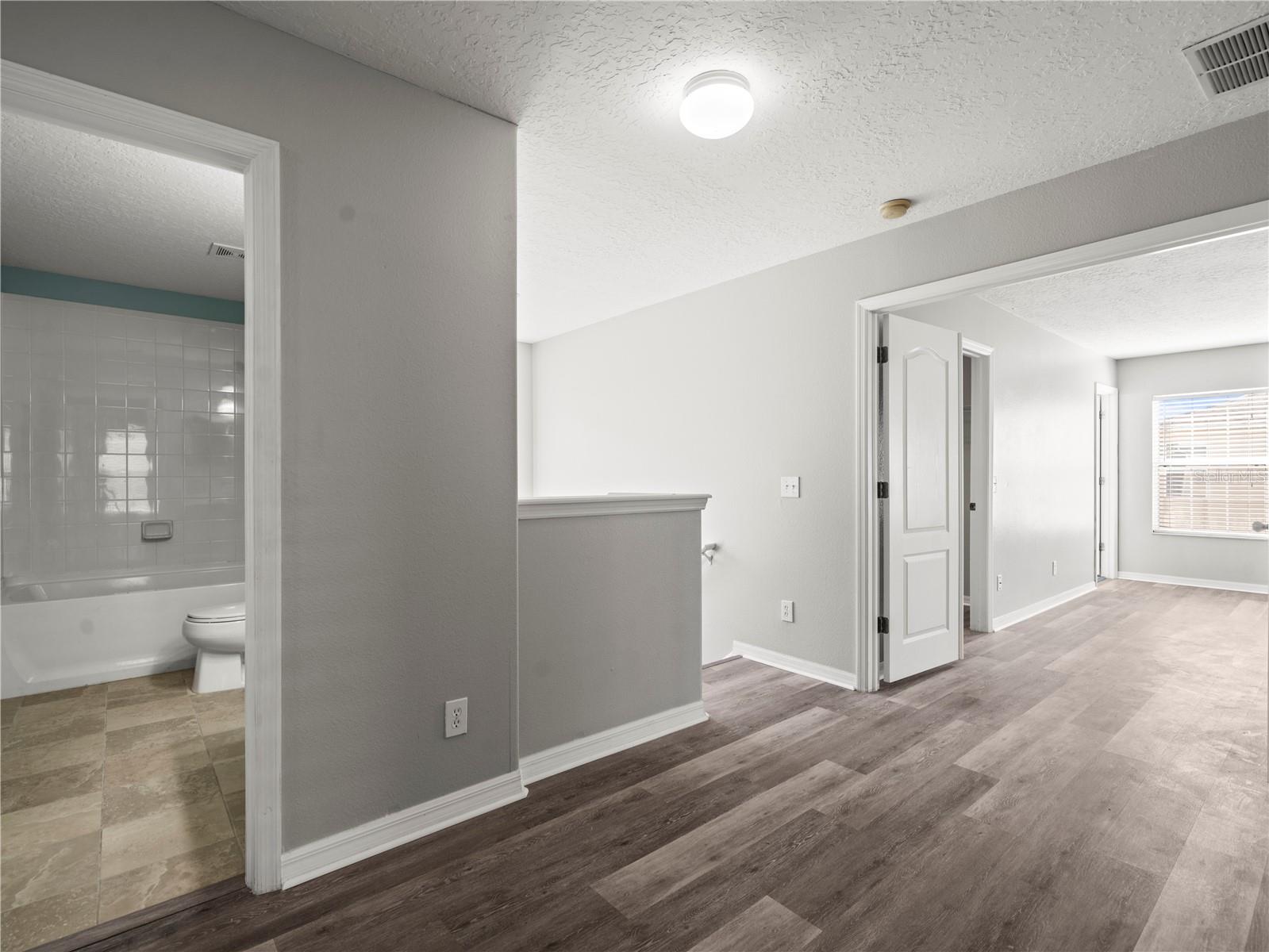 Image 24 of 41 For 17522 Balmaha Drive