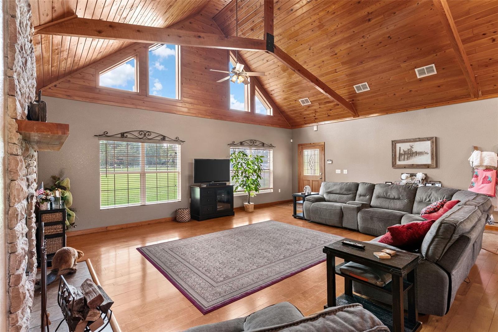 Image 10 of 44 For 12136 Mcintosh Road