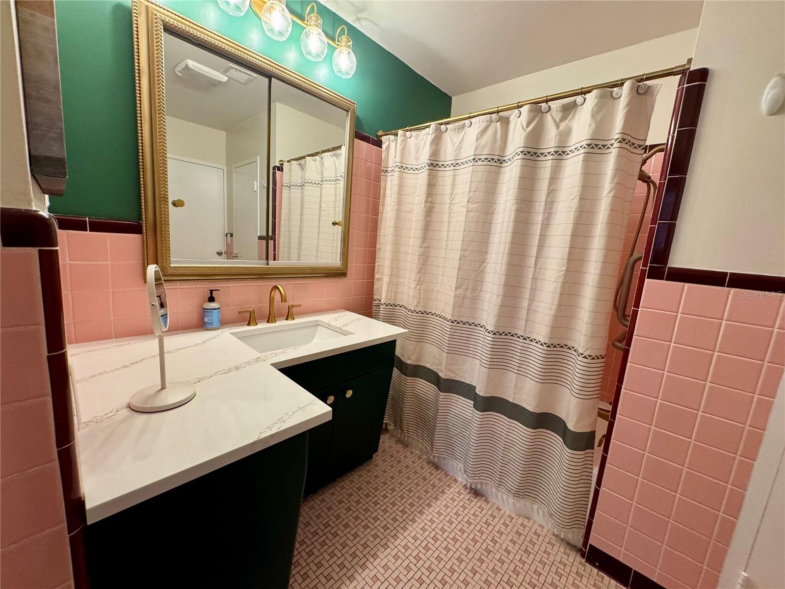 Image 18 of 47 For 441 47th Street N