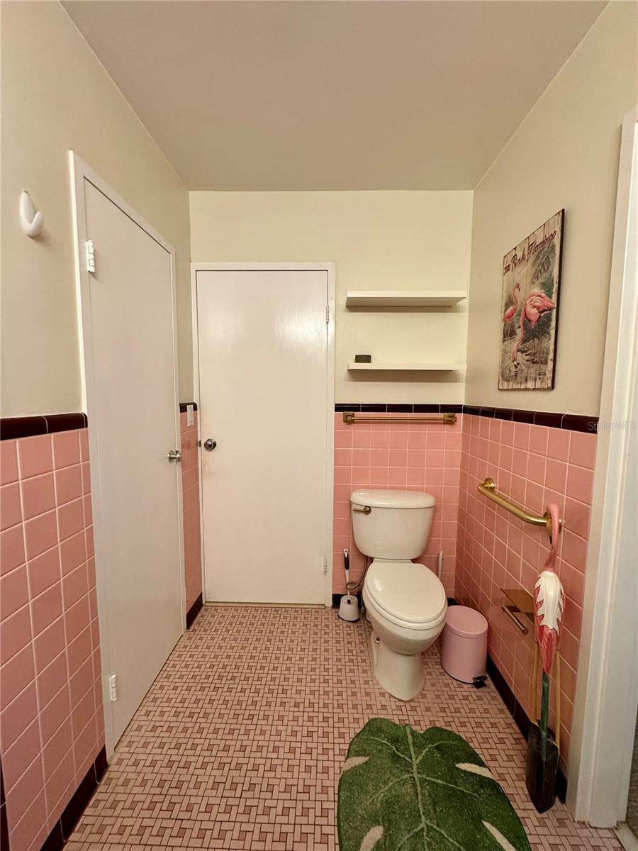 Image 19 of 47 For 441 47th Street N