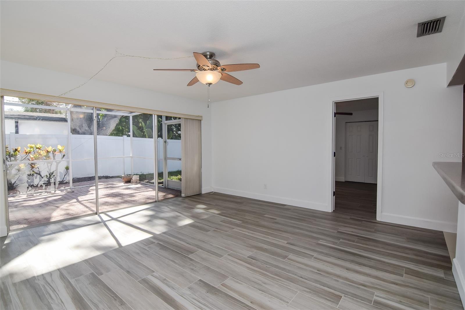 Image 9 of 22 For 8483 Monarch Circle