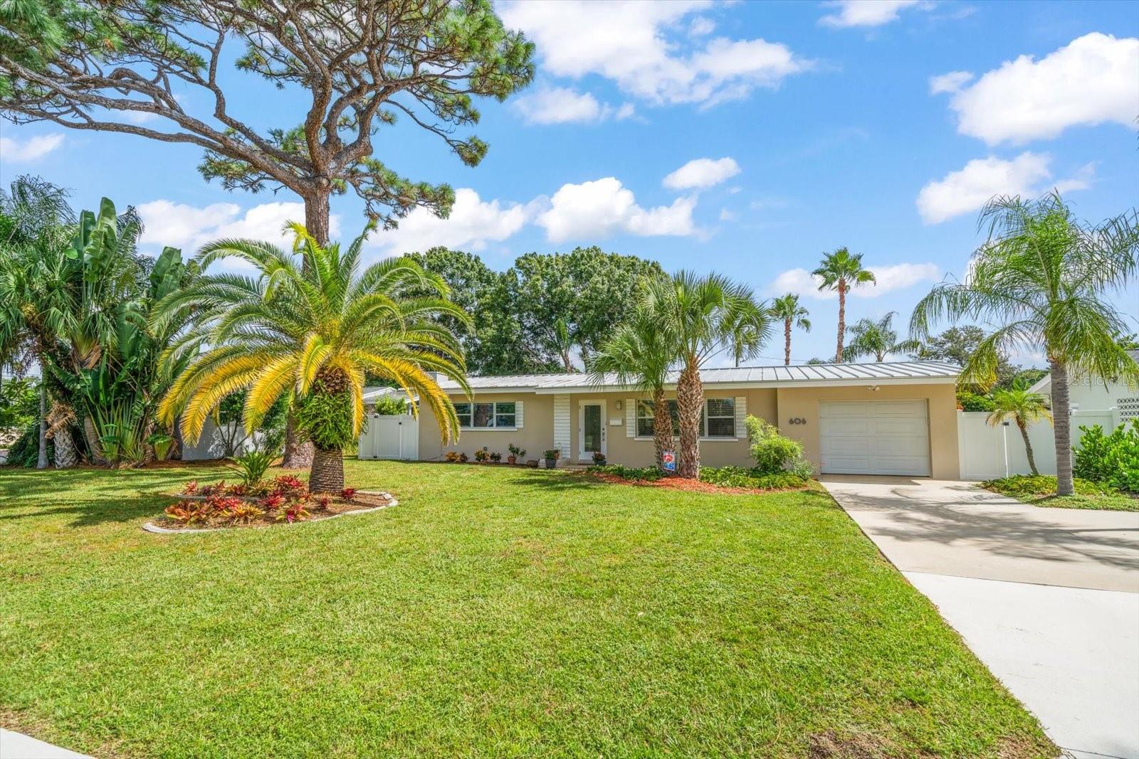Image 48 of 48 For 606 Palm Avenue