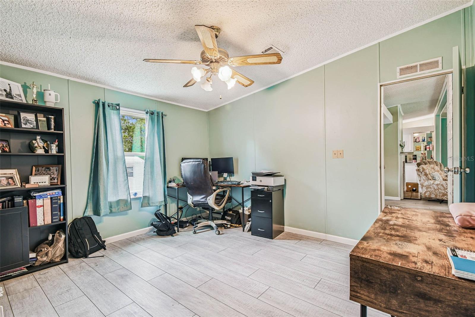 Image 42 of 96 For 4291 Mandrake Point