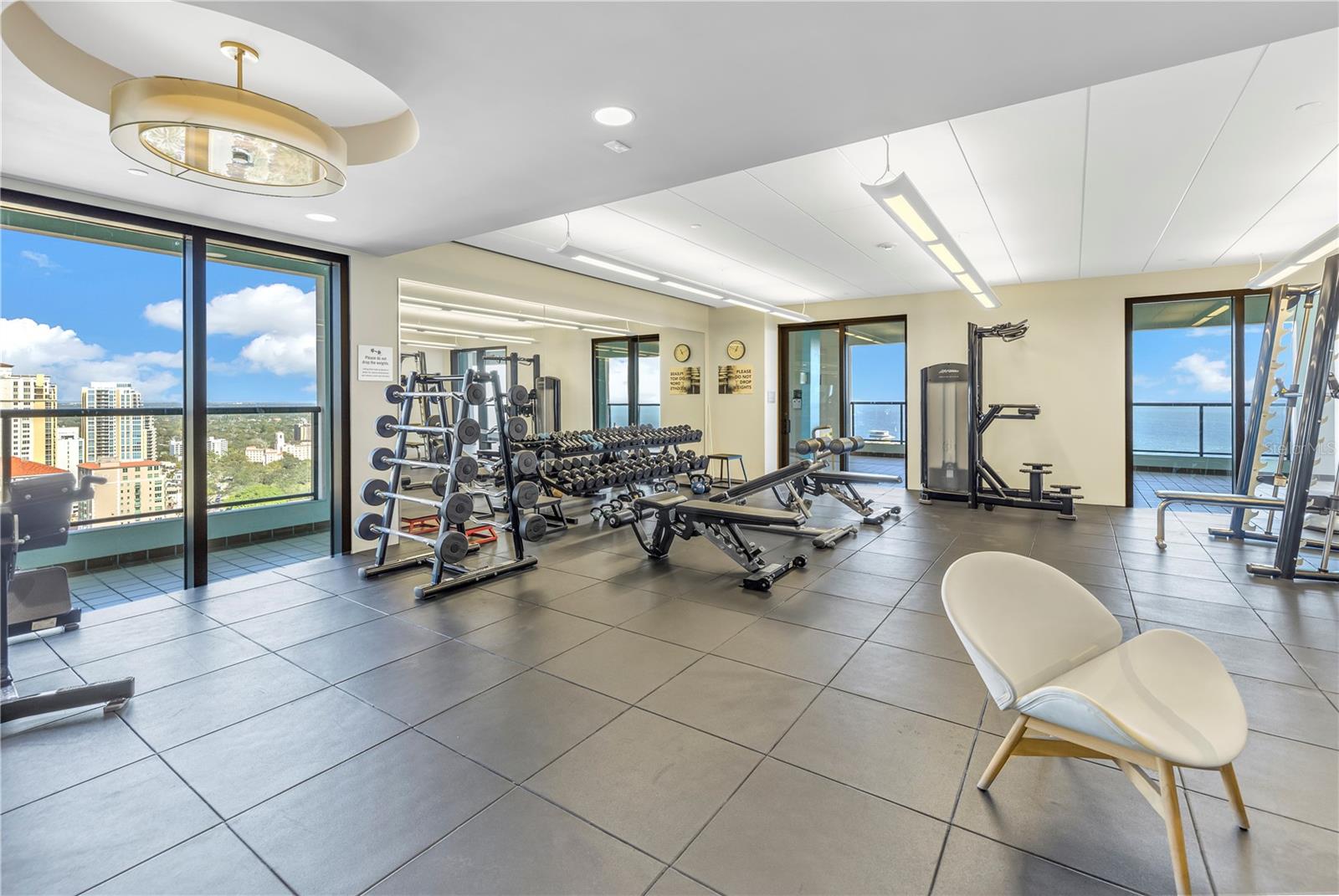 Image 45 of 58 For 1 Beach Drive Se 810