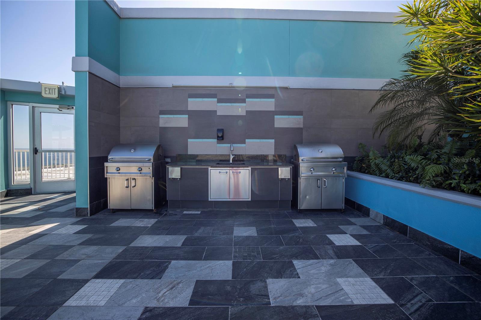 Image 56 of 58 For 1 Beach Drive Se 810