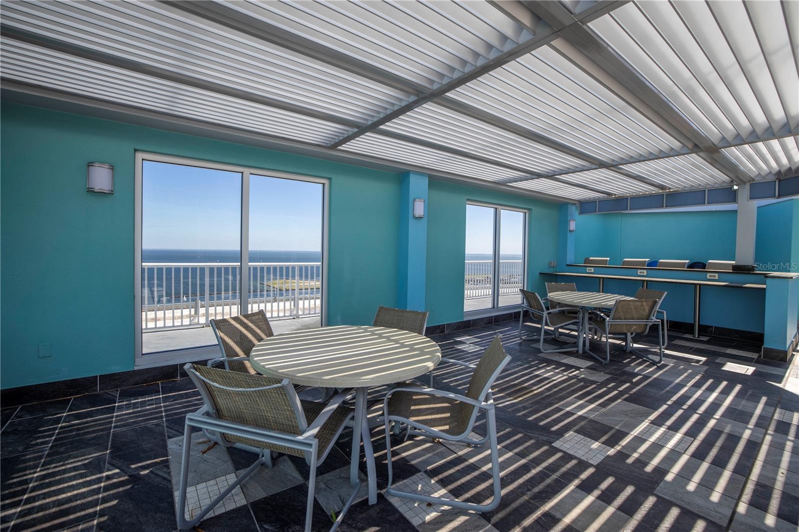 Image 57 of 58 For 1 Beach Drive Se 810