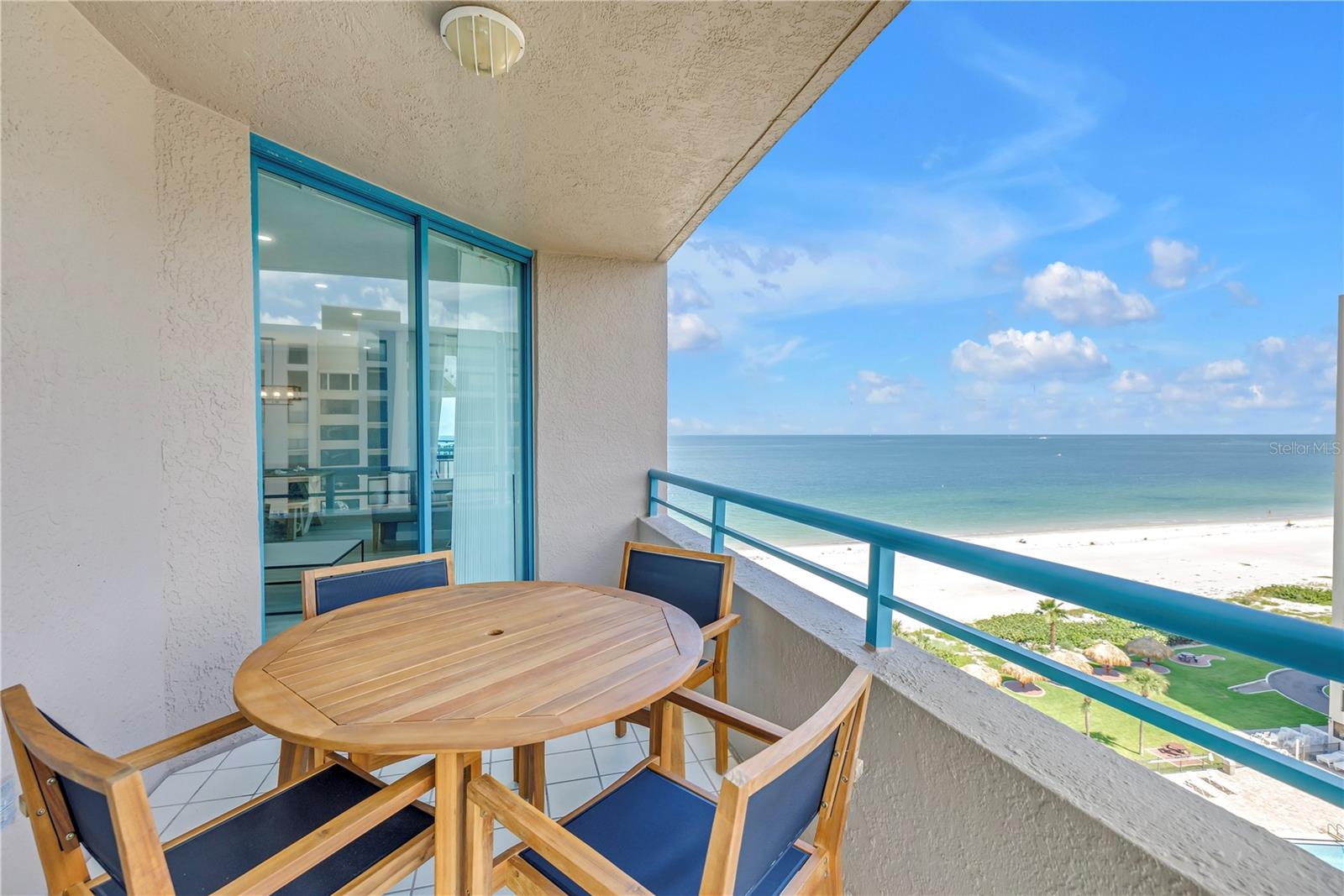 Image 18 of 57 For 1520 Gulf Boulevard 906