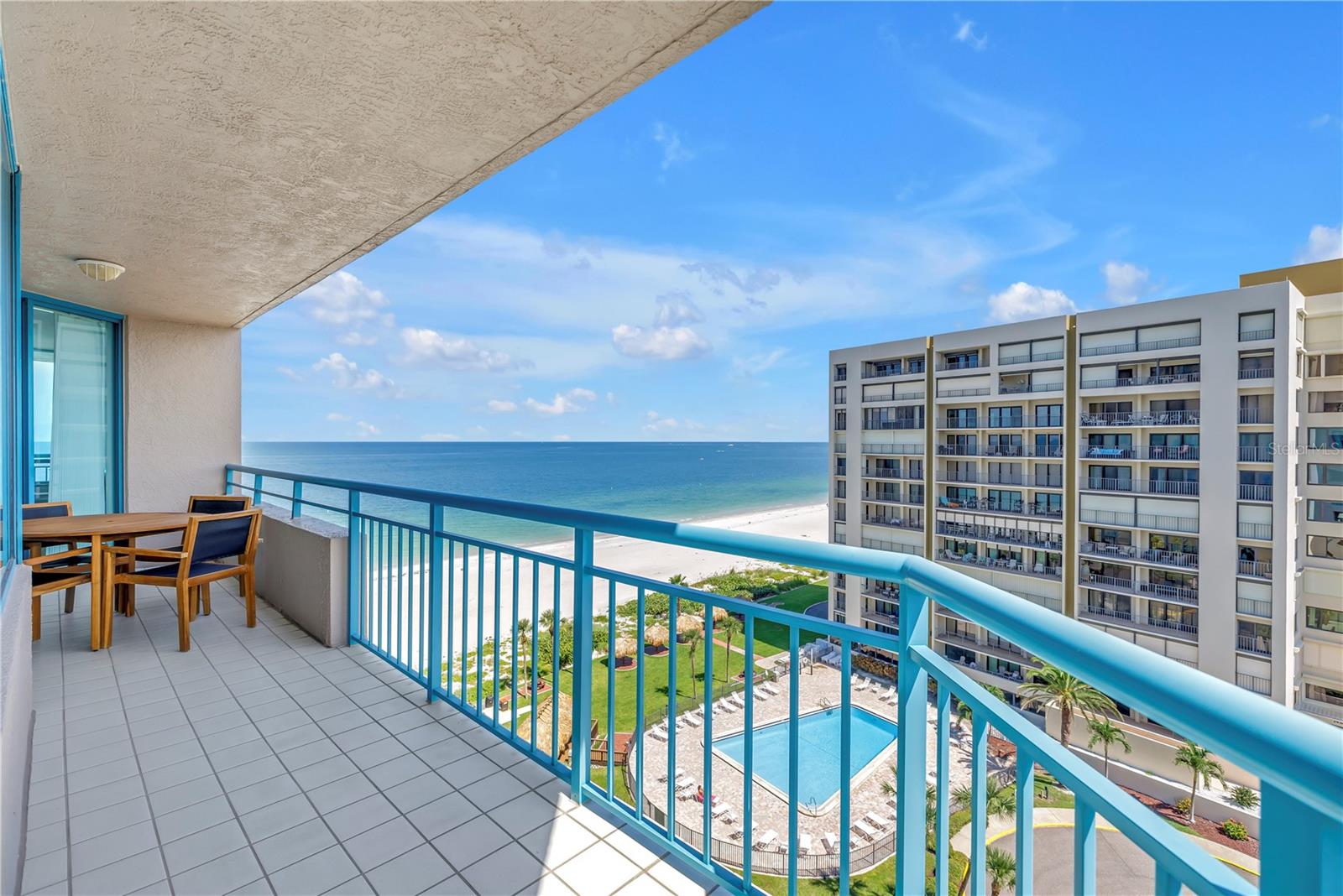 Image 19 of 57 For 1520 Gulf Boulevard 906