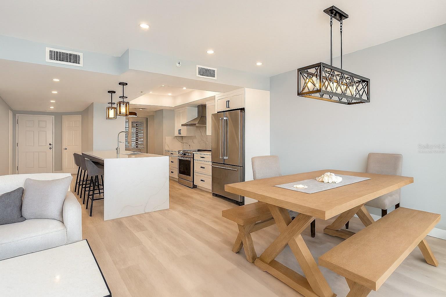 Image 2 of 57 For 1520 Gulf Boulevard 906
