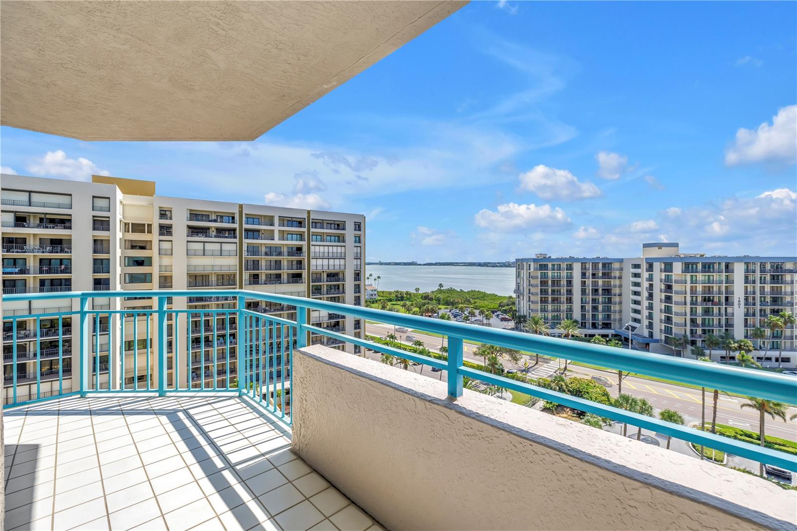 Image 24 of 57 For 1520 Gulf Boulevard 906