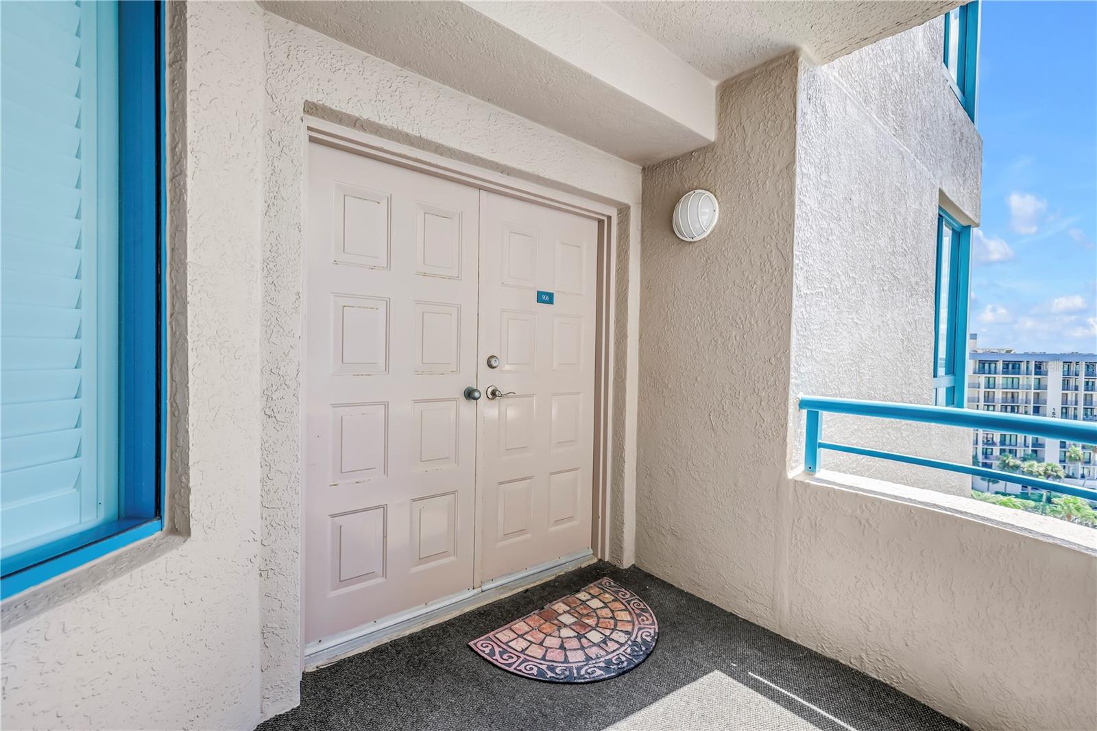 Image 36 of 57 For 1520 Gulf Boulevard 906