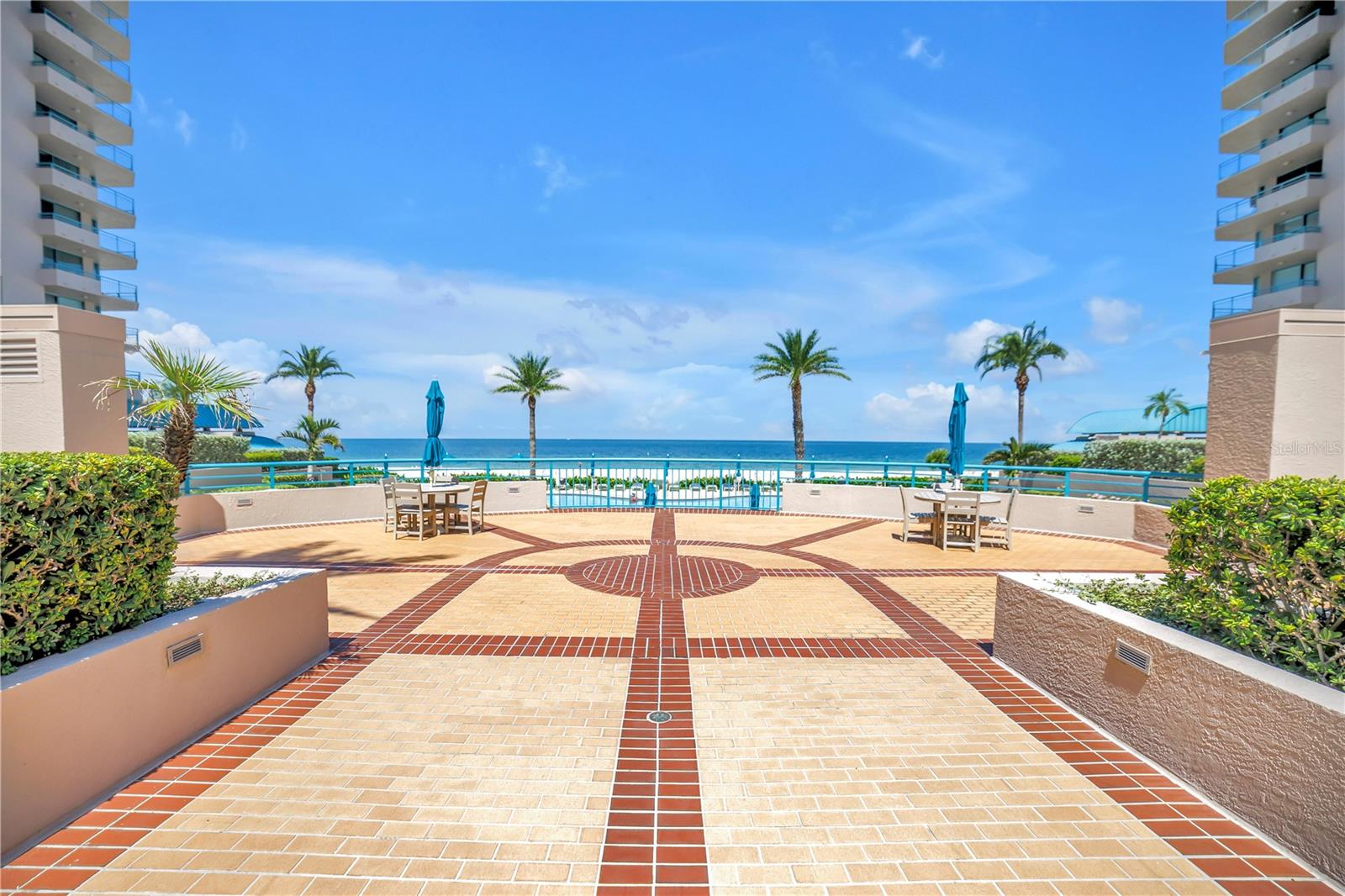 Image 40 of 57 For 1520 Gulf Boulevard 906