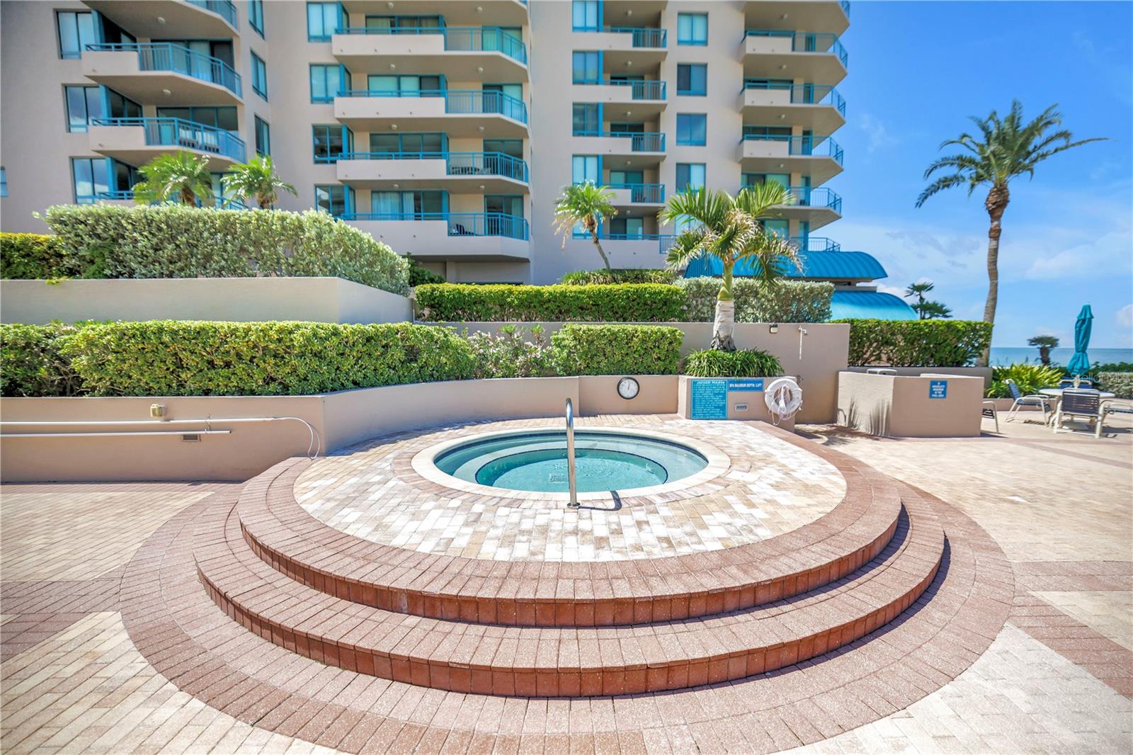 Image 41 of 57 For 1520 Gulf Boulevard 906
