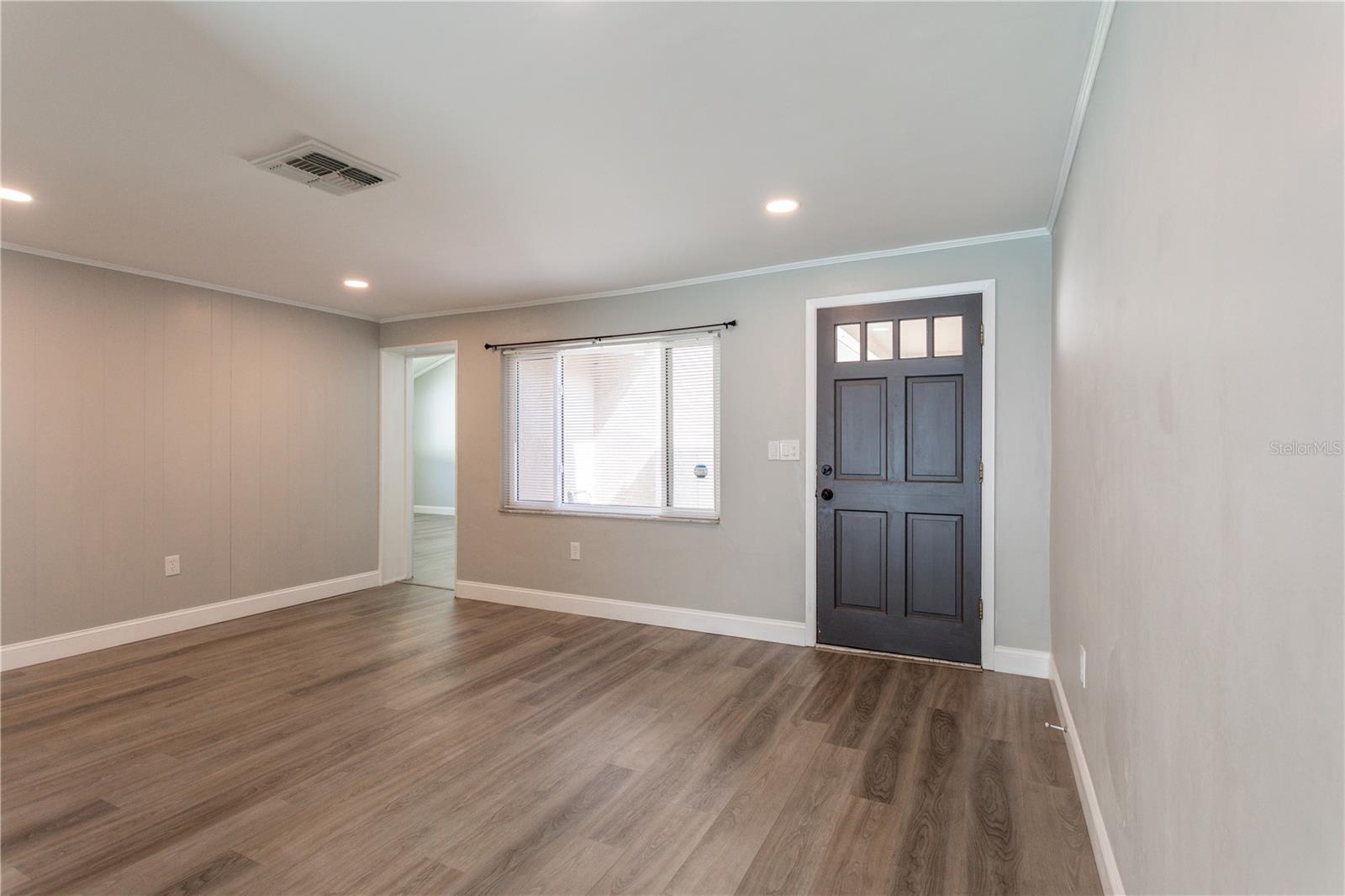 Image 12 of 55 For 2021 Valley Drive