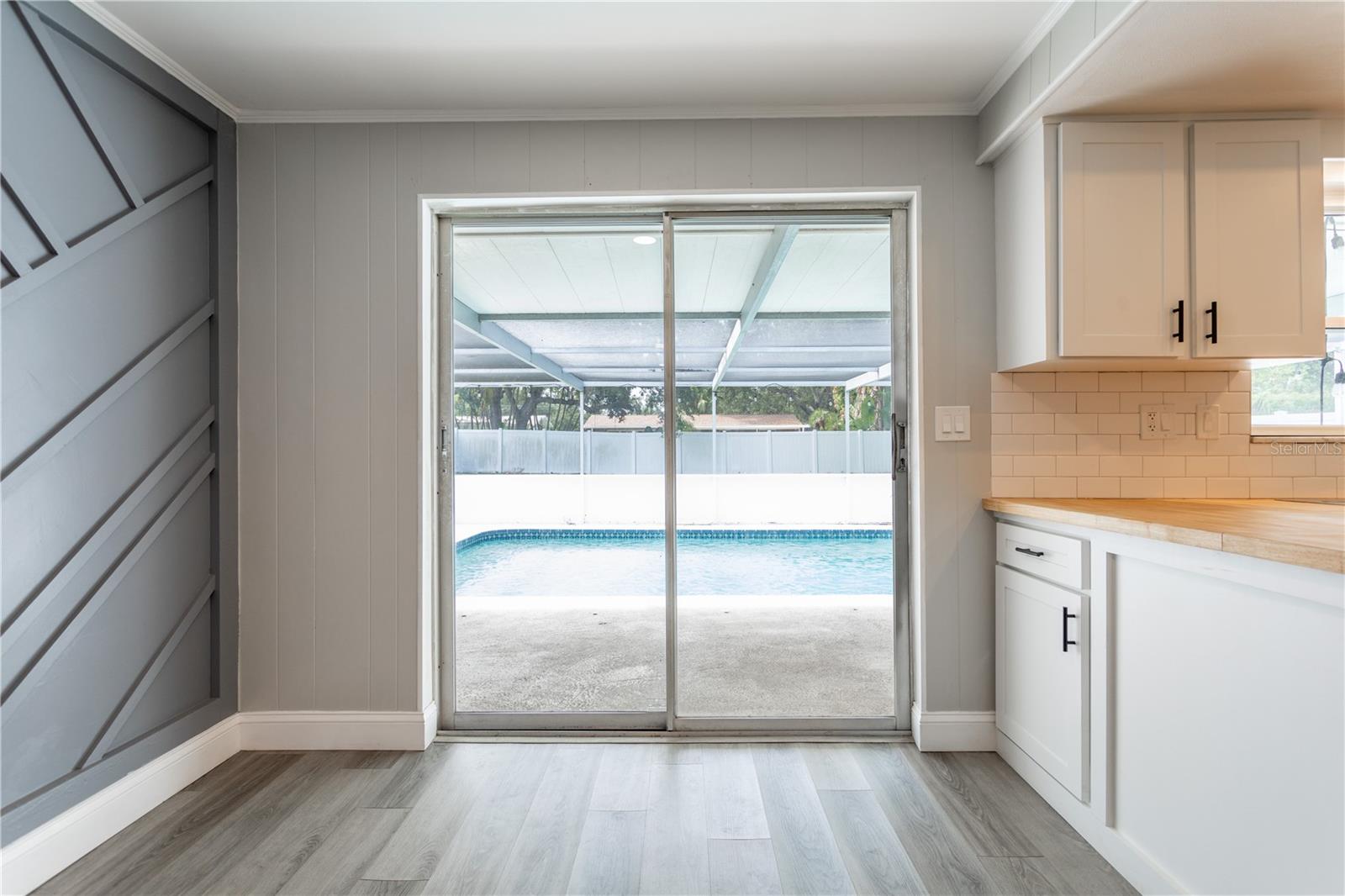 Image 2 of 55 For 2021 Valley Drive