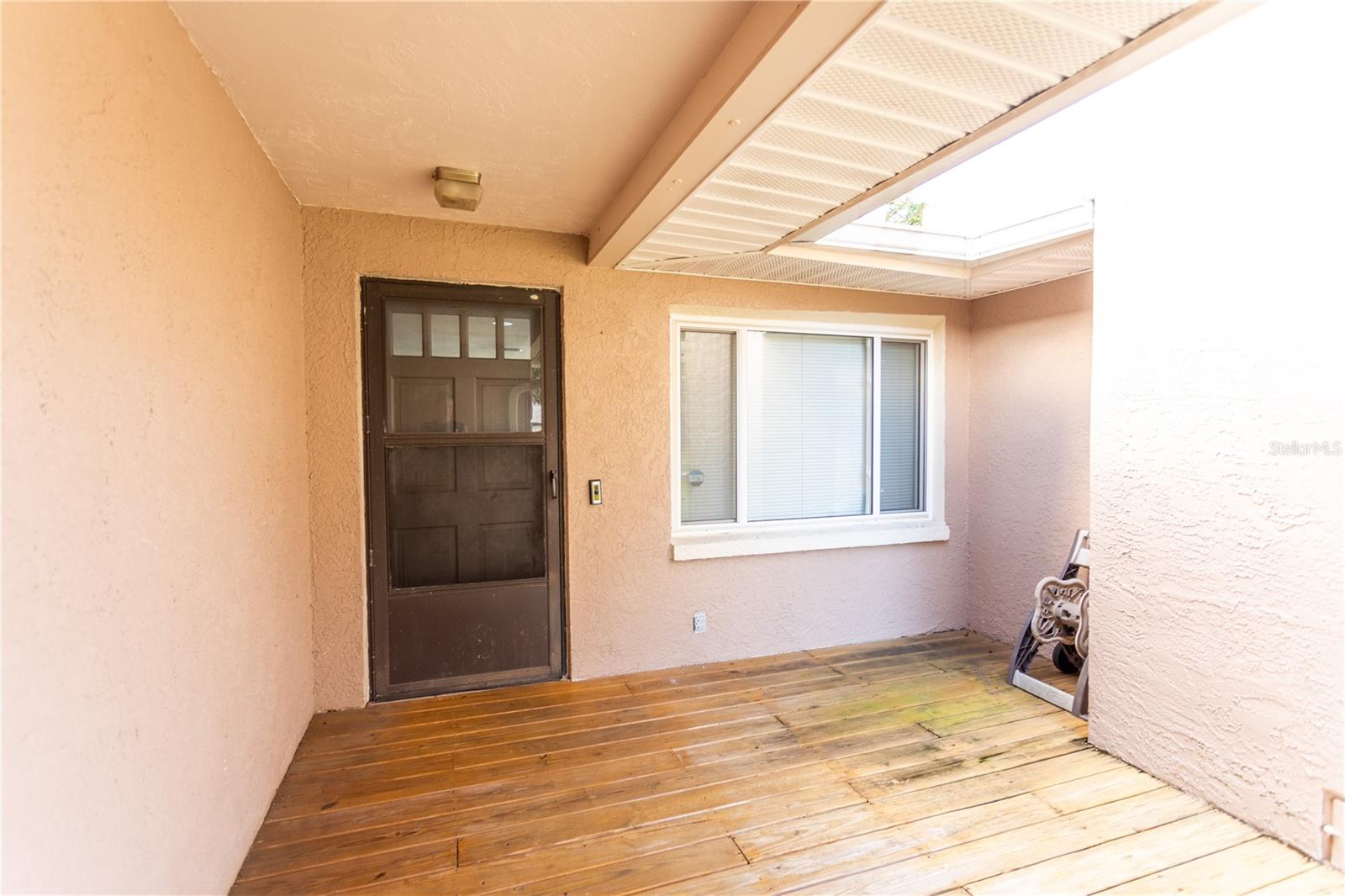 Image 39 of 55 For 2021 Valley Drive